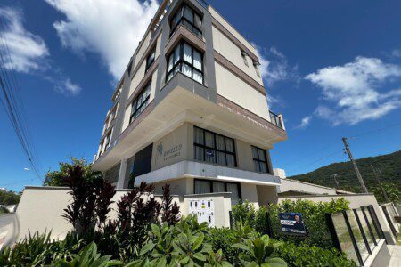 Apartamento na praia do Mariscal scaled 1 scaled - Aluguéis de verão em Bombinhas SC