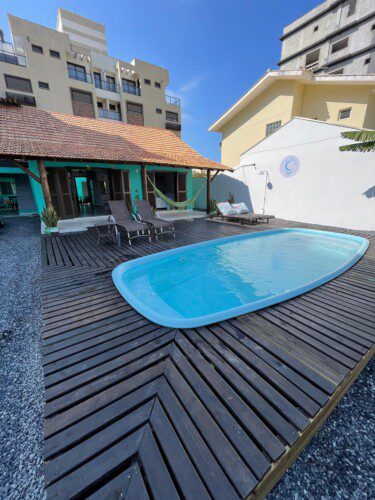 Casa para aluguel de temporada em Bombinhas 2 scaled - Aluguéis de verão em Bombinhas SC