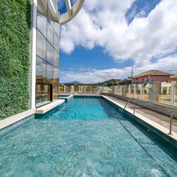 Com área de lazer, apto para locação de temporada à 100 metros do mar na Praia do Mariscal! (1) - Aluguéis de verão em Bombinhas SC