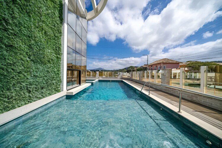 Com área de lazer, apto para locação de temporada à 100 metros do mar na Praia do Mariscal! (1) - Aluguéis de verão em Bombinhas SC