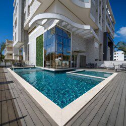 Com área de lazer, apto para locação de temporada à 100 metros do mar na Praia do Mariscal! (3) - Aluguéis de verão em Bombinhas SC