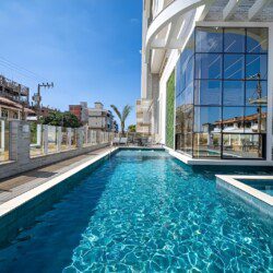 Com área de lazer, apto para locação de temporada à 100 metros do mar na Praia do Mariscal! (4) - Aluguéis de verão em Bombinhas SC