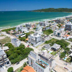 Cobertura duplex para locacao de temporada em bombinhas com piscina 2 - Aluguéis de verão em Bombinhas SC
