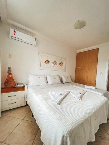 QUARTO 3 COM CAMA AUXILIAR(1) - Aluguéis de verão em Bombinhas SC