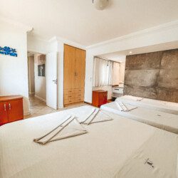 SUÍTE 4 COM CAMA AUXILIAR - Aluguéis de verão em Bombinhas SC